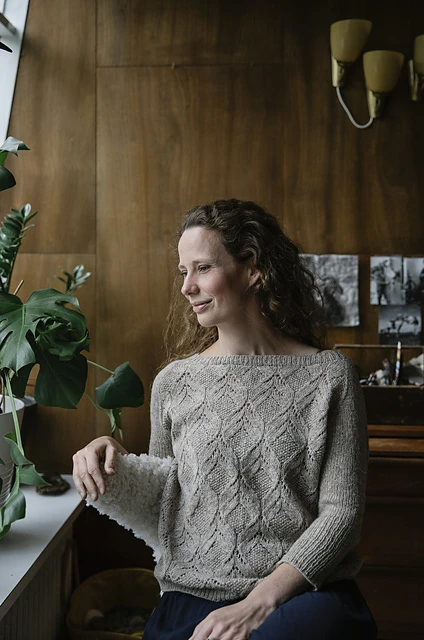 Пуловер Poet ажурным узором спицами Пуловер Poet ажурным узором спицами — изображение 2
